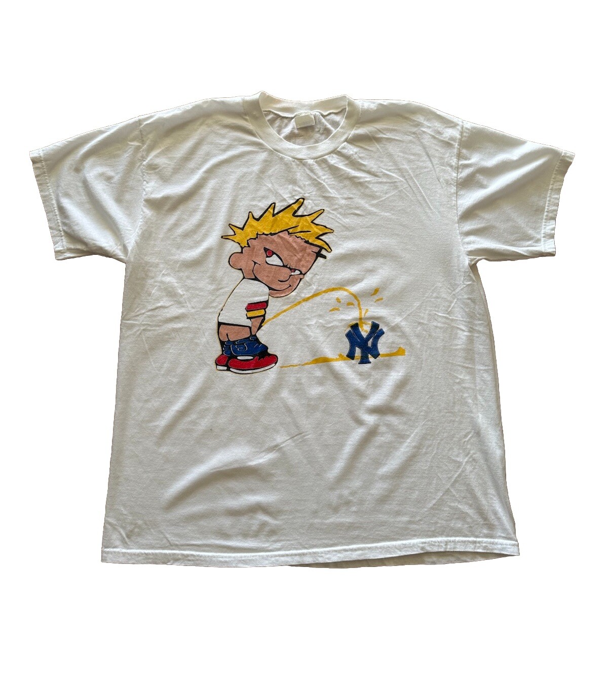 Vintage Calvin Hobbes Peeing On Yankees Short Sleeve T-Shirt Size XL MLB White