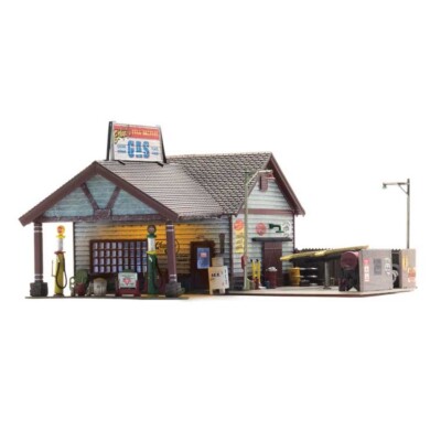 Woodland (N-Scale) 4935 ETHYL's Gas & Service * Built & Ready
