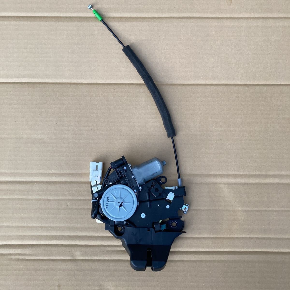 レクサスls460クローザーアッシー（ラゲッジ） 64650-50050 日本製 64650-50050 2007-2012 GENUINE LEXUS LS460 TRUNK LOCK