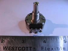 Clarostat 2100-0732 500 Ohm 500R Potentiometer Panel Mount - Used Pull Qty 1