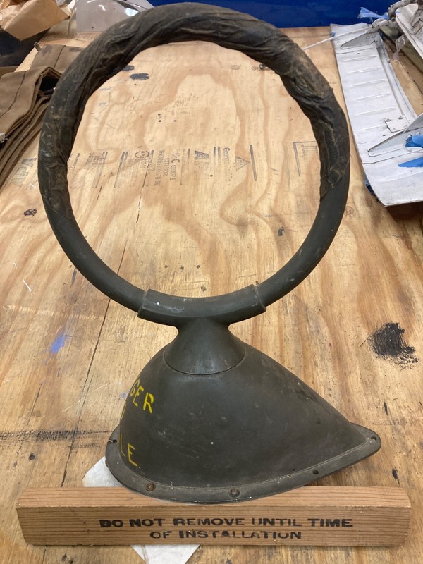 Vintage Bendix MN-13 Aircraft Direction Finder MN-20 Loop w/MN-52 Azimuth Cont.