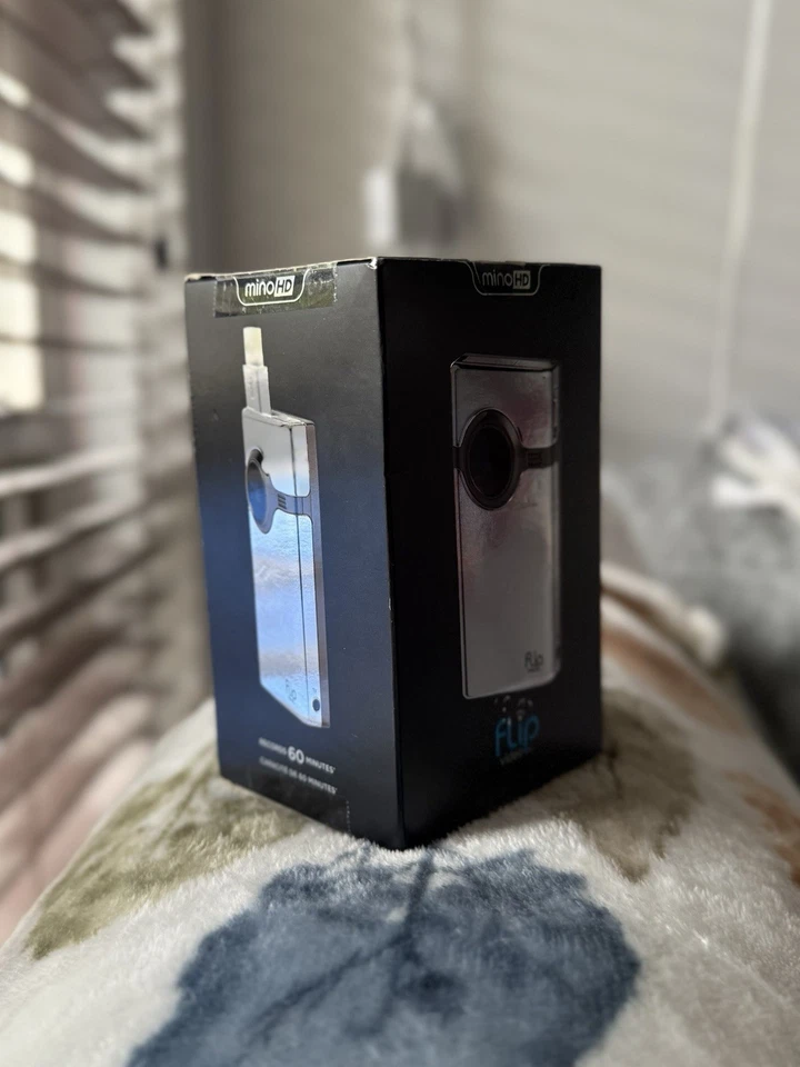 Flip Video MinoHD F460C Camcorder - Brand New in Box, Discontinued Camcorder - Image 3 of 4