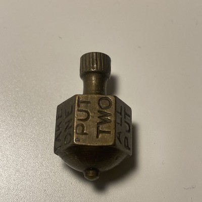 Vintage Messing Put and Take Teetotum Spinner / Würfel Spinner Spiel / Glücksspiel Würfel