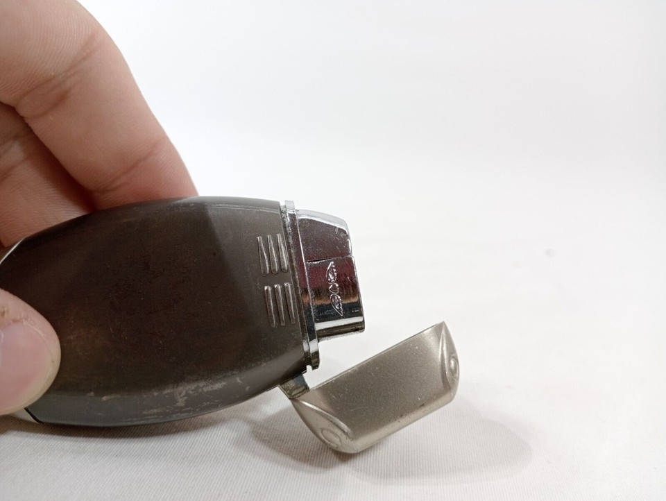 Lighter Beautiful Girl in Swimsuit Erotic Smoking Accessories