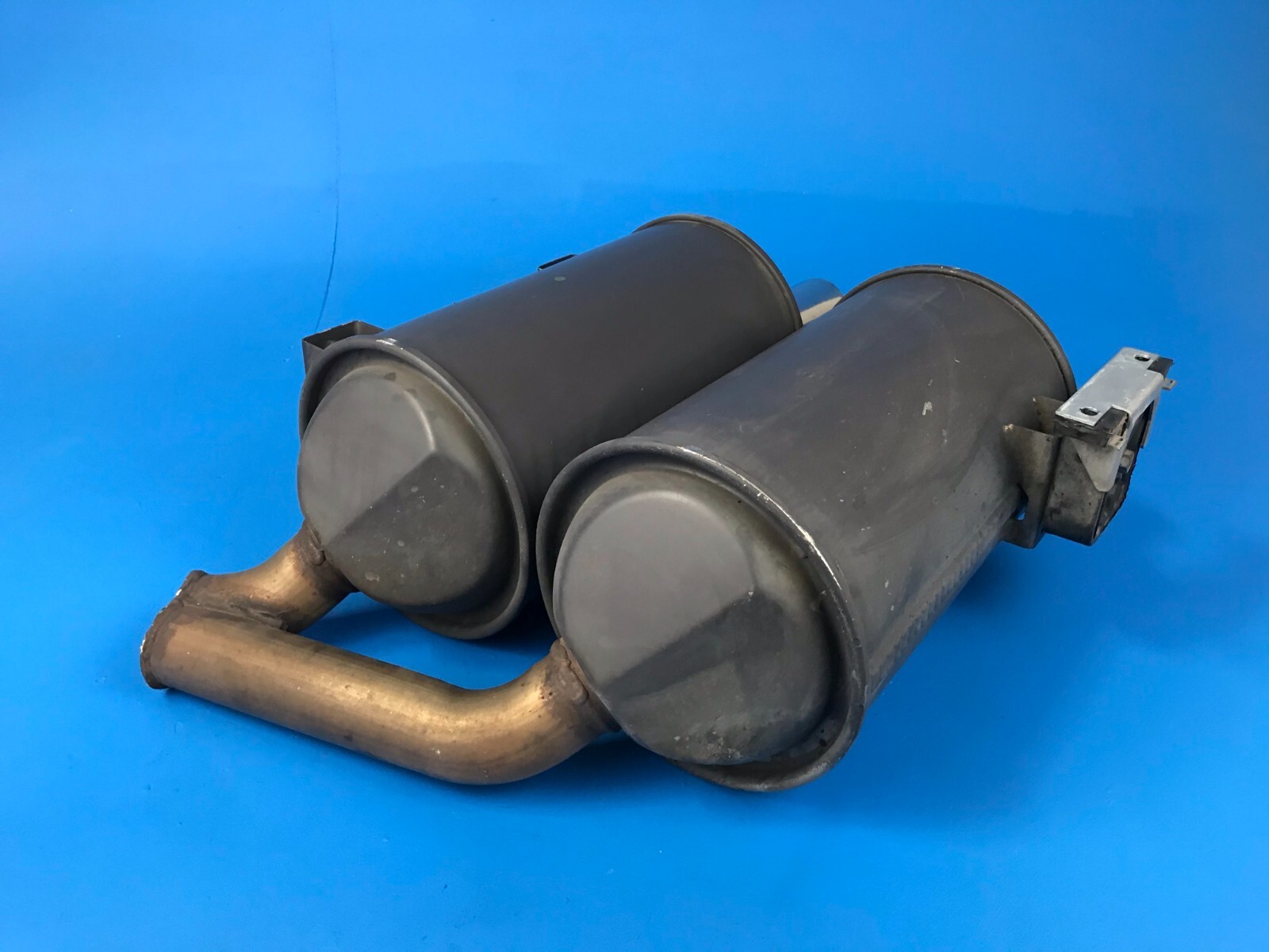 97 BMW 540i E39 Exhaust Rear Muffler 1407183 OEM for sale online 
