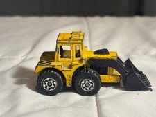 1979 MATCHBOX CAR SUPERFAST YELLOW TRACTOR SHOVEL LOS ANGELES CONSTRUCTION # 20