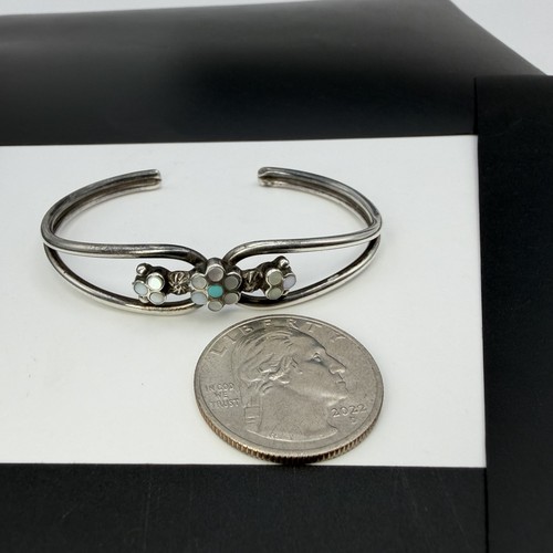 Bracelet manchette vintage sud-ouest argent sterling MOP turquoise incrustée de fleurs 6" 11,3 g - Photo 6/11