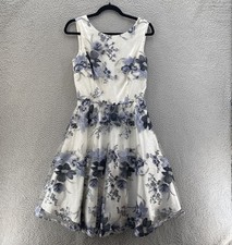 Tahari Preppy Dress Women 4 White Blue Floral Embroidery Sequins Fit Flare Pleat