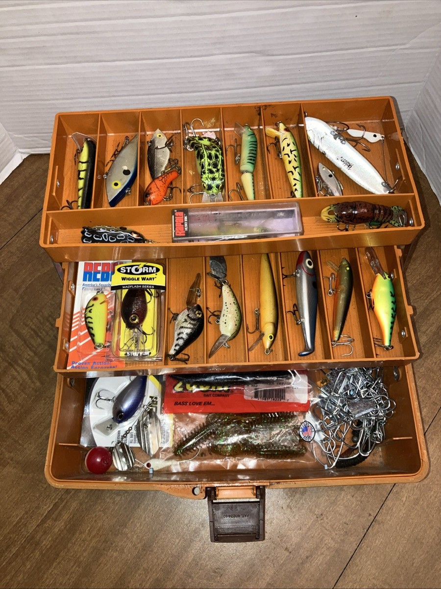 Vintage Fenwick 1050 Multi Tray Tackle Box With Assorted Tackle Fishing  Gear