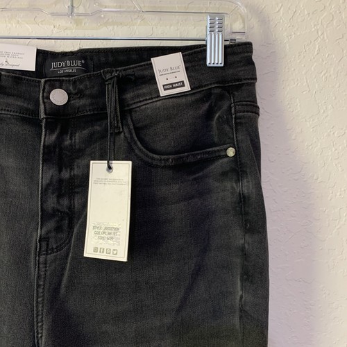 Judy Blue Jeans Women's 9/29 Black Stone Wash Skinny Fit Capri Distressed NWT - Picture 3 of 9