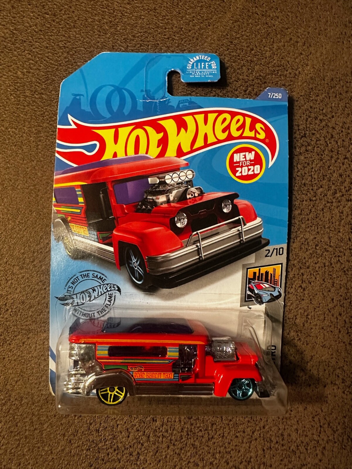  HOT WHEELS 2020 ROAD BANDIT NEW