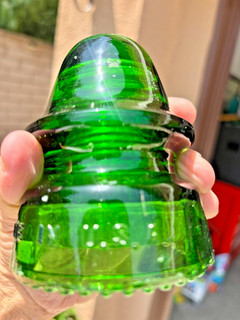 7up Green Hemingray Petticoat CD 162 Glass Insulator Mint condition