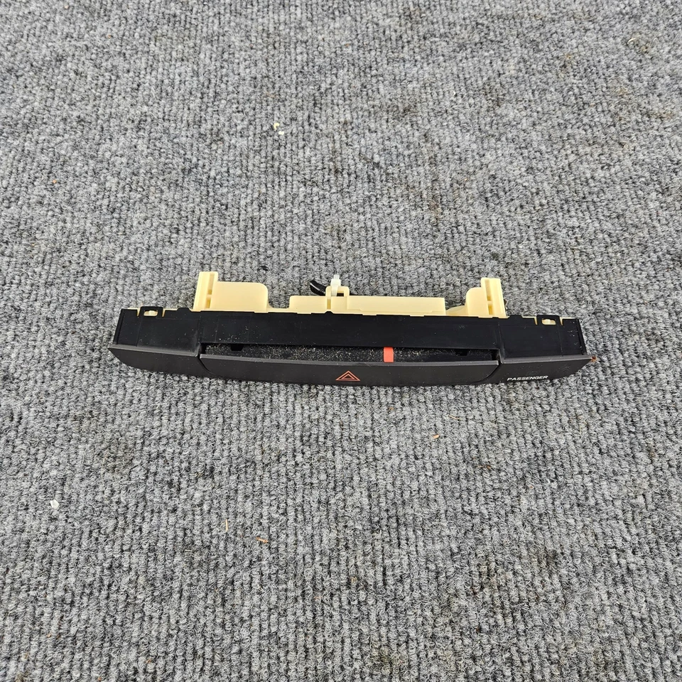 2008-2012 Toyota Highlander Center Dash Hazard Switch Module Button 84010-0E050 - Image 2 of 4