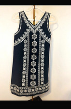 THML Navy Sleeveless V-Neck Shift Dress Short White Embroidered Floral S
