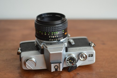 Minolta SRT303b Film Camera & 50mm f/1.7 Rokkor-PF Lens - Picture 4 of 12