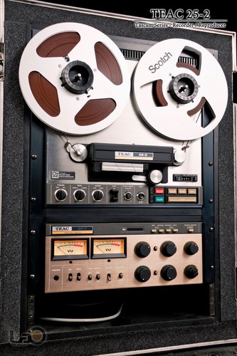 TEAC 25-2 Recorder/Reproducer "Reel-to-Reel Machine" w/ Rack  AS IS READ