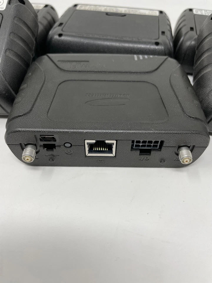 Lot of 6 Novatel Wireless SA 2100-10T-AT MiFi Hotspot Router AT&T TELUS Untested - Image 4 of 4
