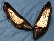 Walking Cradles Heels Womens 8 Casual Comfort Slip On Pumps Animal Print 