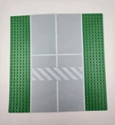 LEGO 32x32 Green Grass Road Crosswalk Gray City Baseplate VINTAGE