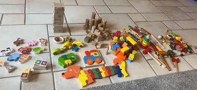 Holzspielzeug