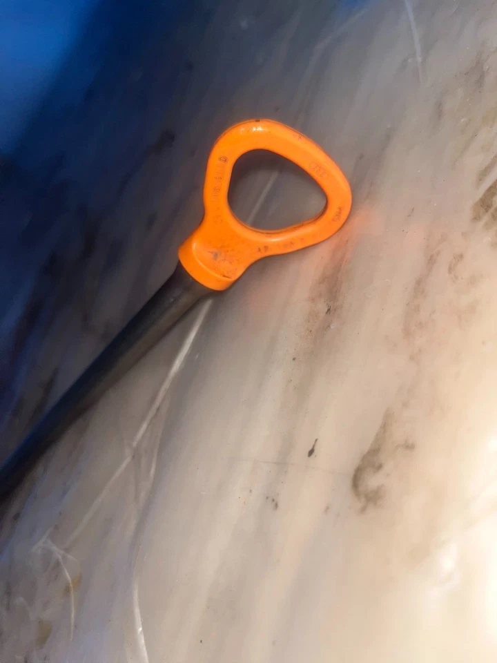 Conjunto de varilla de medición y tubo de aceite de motor Audi A4 2002-2005 Foto 3 de 3