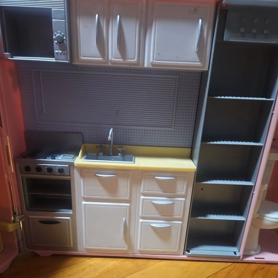 2006 Mattel Barbie Hot Tub Party Bus Motor Home Camper RV w/ Accesorios Foto 4 de 4