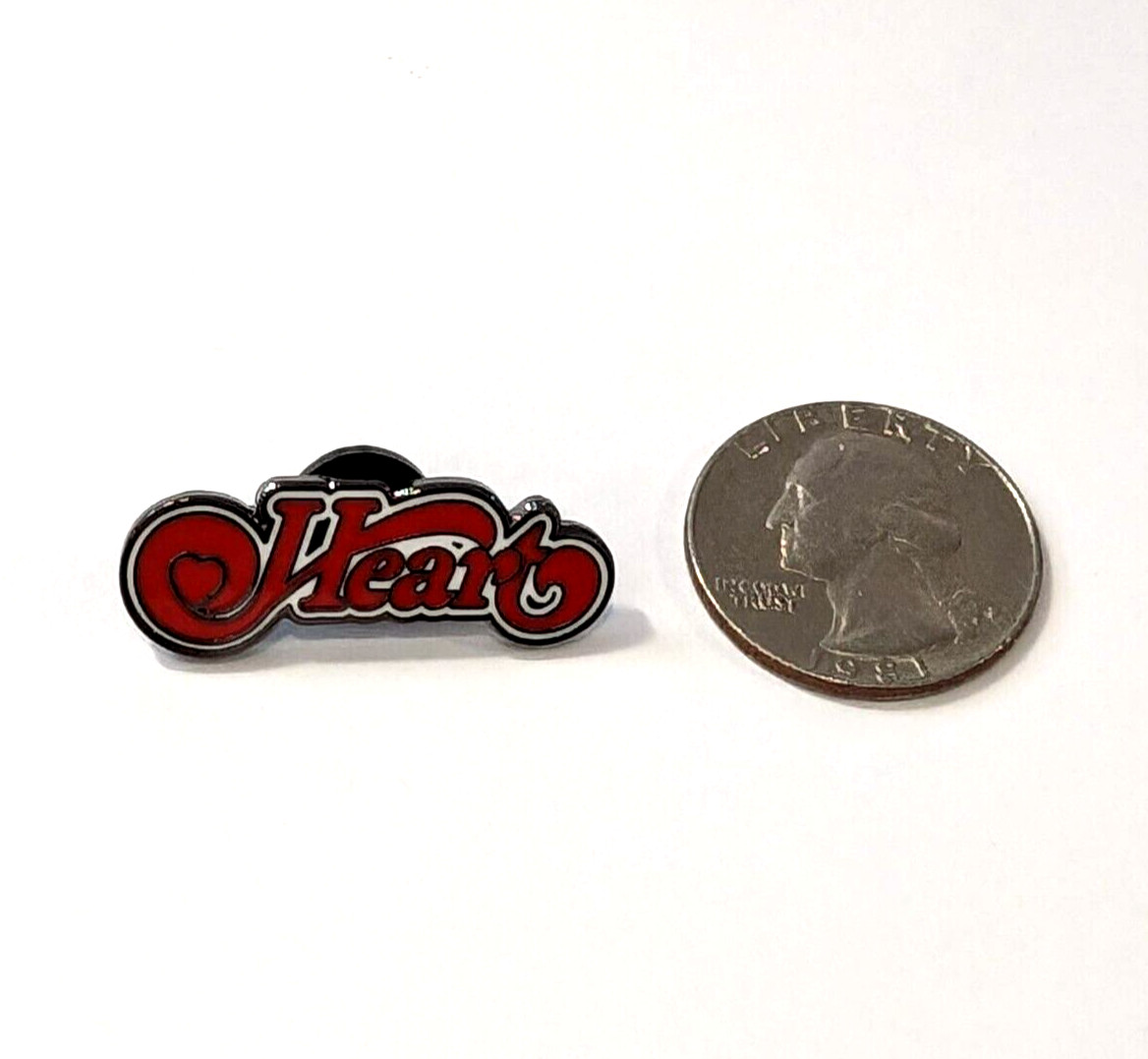 GORGEOUS AMERICAN ROCK BAND "HEART" LAPEL ENAMEL Rock Metal Lapel Brooch pin