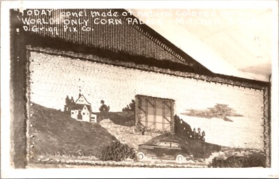 ''Today'' Panel Made of Natural Colored Grains Corn Palace Mitchell South Dakota