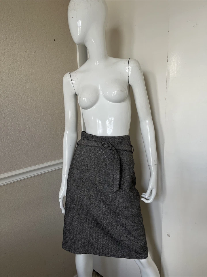 ESTILO BENETTON Italia ¡NUEVO! ¡De colección! Falda lápiz negra con cinturón de lana espiga talla 42