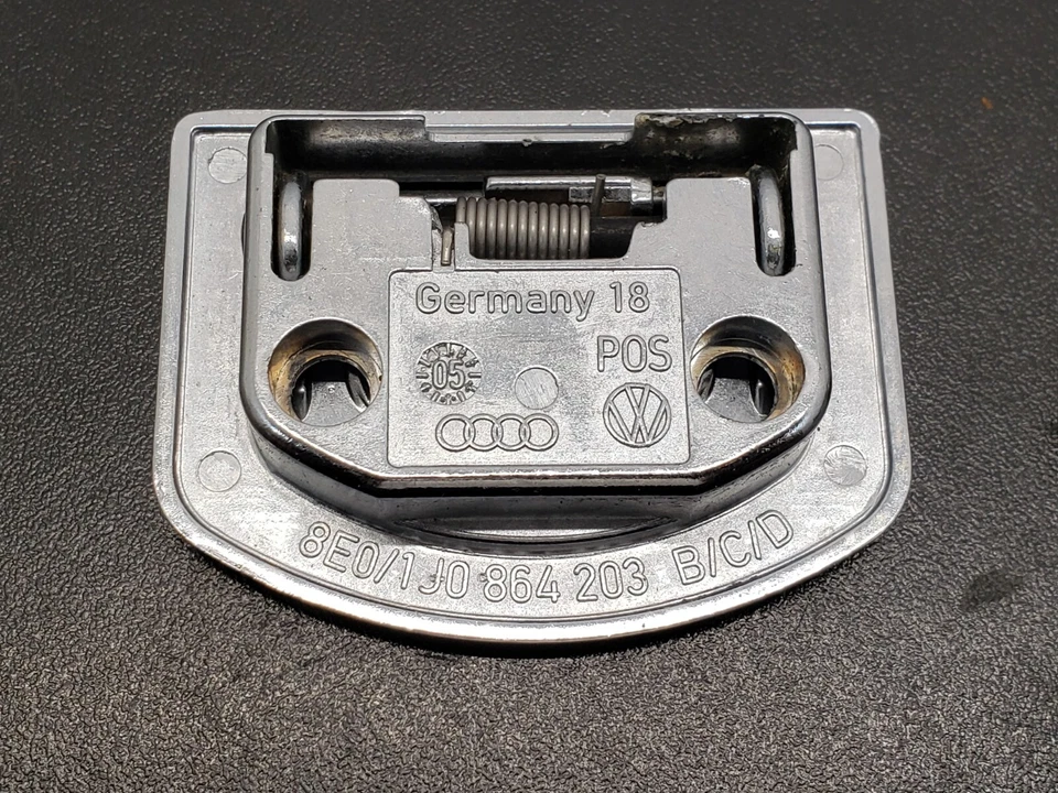 Anclaje de gancho de amarre OEM 1J0864203 1998-2008 AUDI A4 QUATTRO Foto 3 de 3