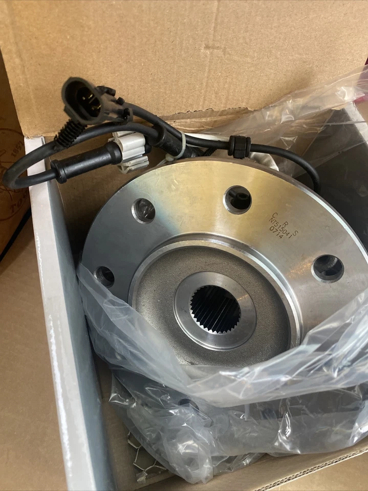 Conjunto de cojinete de rueda y buje de 8 orejetas Chevy GMC 4x4 Partsmaster PM515015 ENVÍO Y DEVOLUCIÓN GRATUITOS Foto 3 de 4