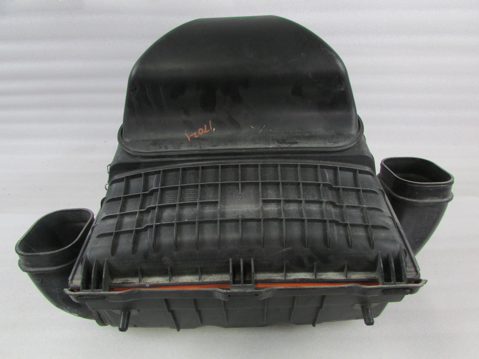 Maserati Quattroporte, Air Cleaner Box w/ Air Flow Meter, Used, P/N 211794