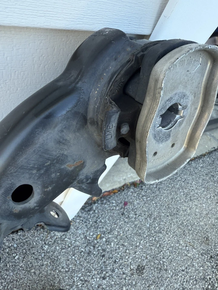 18-23 AUDI Q5 Suspensión Trasera Crossmember 80A505235S Foto 2 de 4