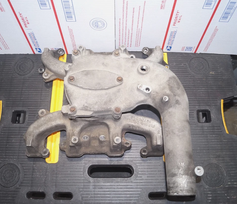 Chevy GMC C/K 2500 3500 6.5 Diesel Engine Intake Manifold & Air Intake Elbow OEM - Image 2 of 4
