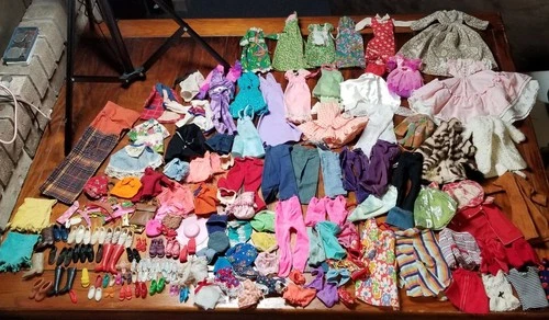 Vtg Lot Of Barbie 60s 70s Clothes And Accessories Dresses Shoes Tops MCM DSN