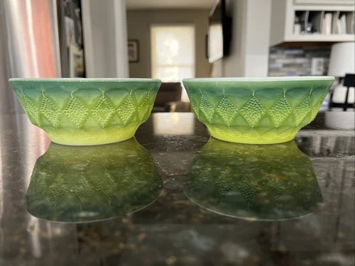 Set of 2 Fire King Anchor Hocking Vintage Kimberly 5" Bowls Green Ombré