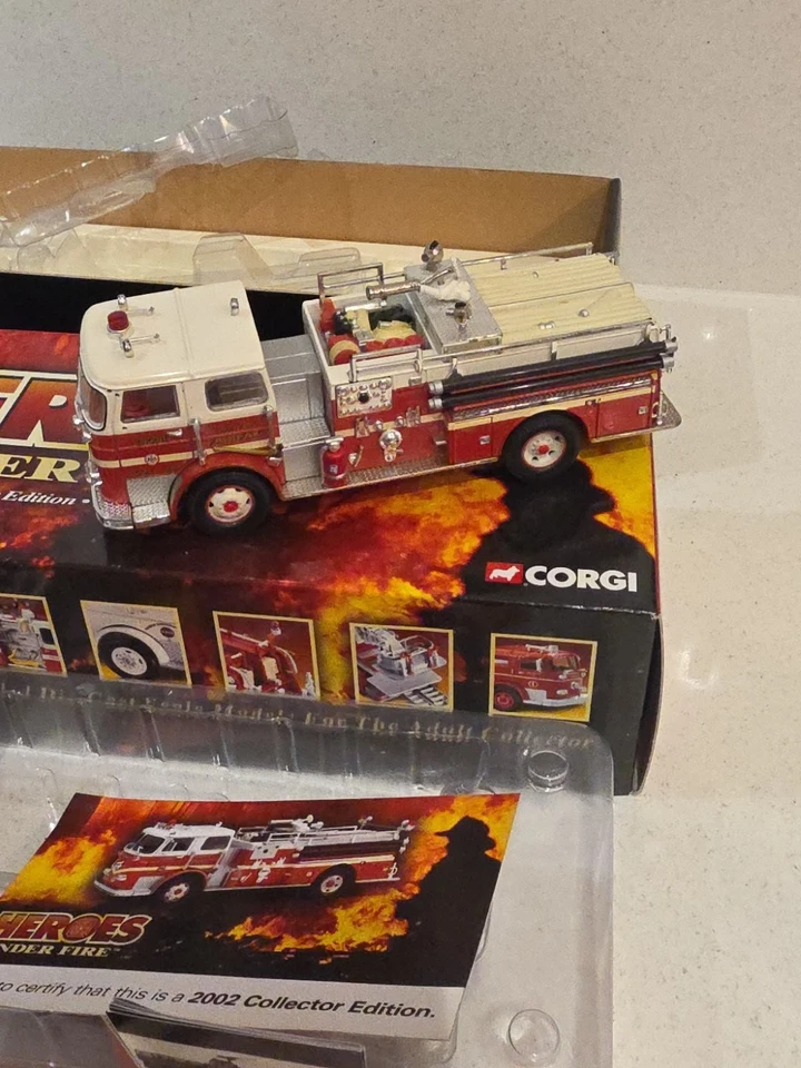 Corgi Fore Engine 1/50 Scale - US50806 Seagrave K Fairfax County VA MIB with Coa - Image 2 of 4