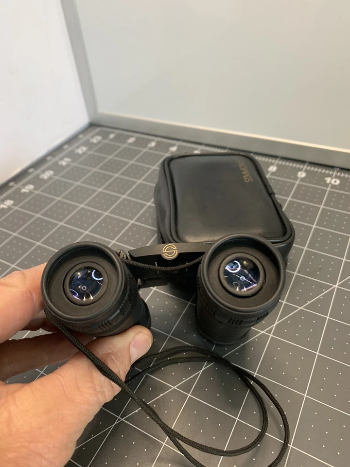 Simmons Compact Binoculars SCL Model 1156 8x21 Field of View 372 FT- 1,000 yards - Image 4 of 4