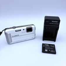 Panasonic Lumix DMC-TS25 Waterproof Digital Camera - SCREEN DAMAGE