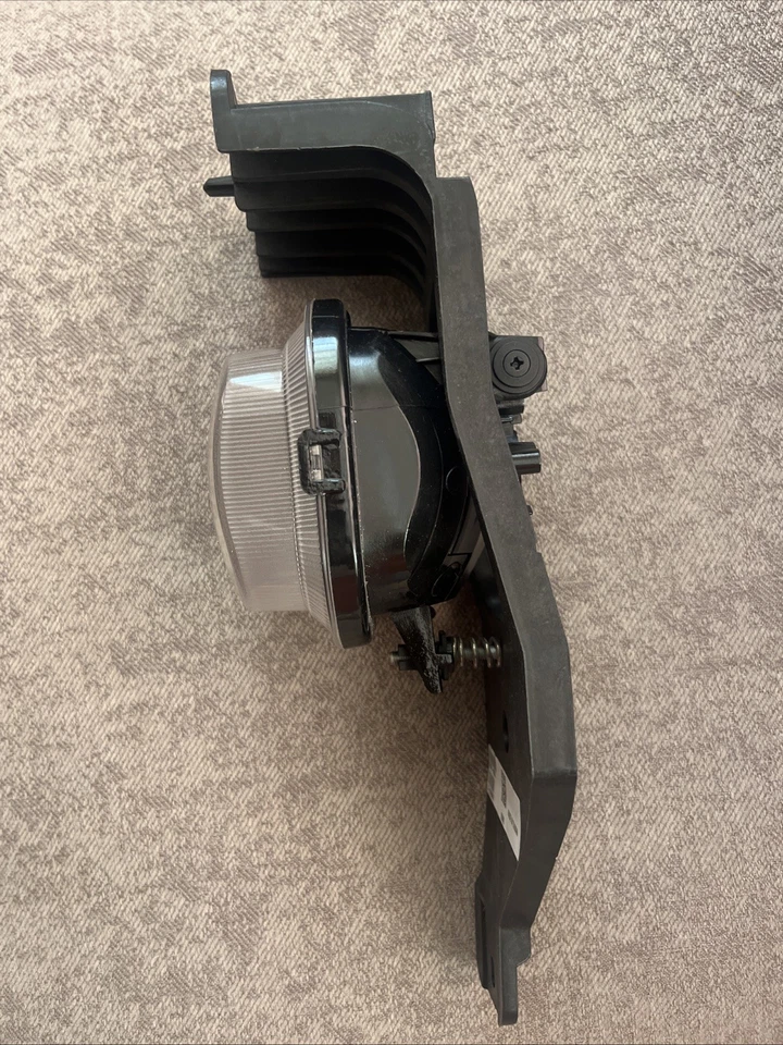 Левая противотуманная фара со стороны водителя для Ford FR541B000L 05-07 Ford F-250 F-350 Eagle Eye - Изображение 3 из 4