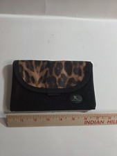 Buddy Pouch On The Go Belt Free Magnetic Closure Animal Print Great Condition