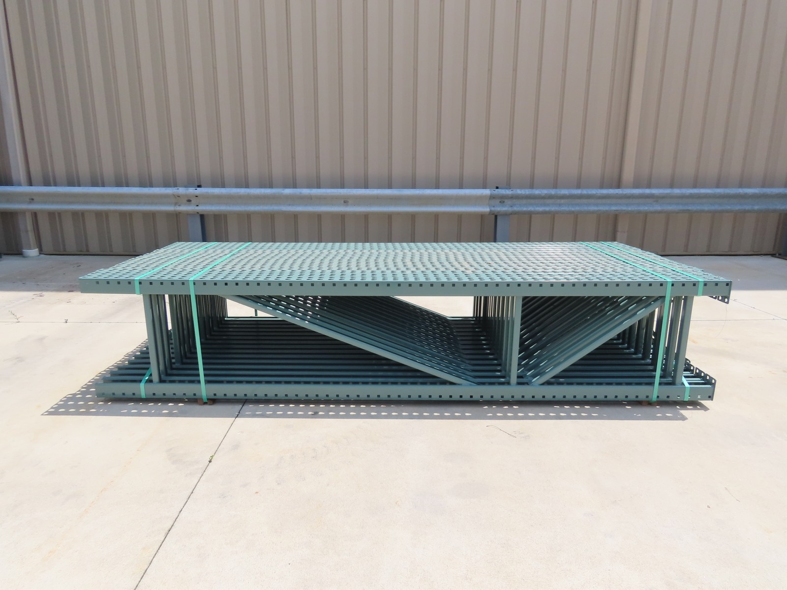 Interlake 10' x 24" Teardrop Pallet Racking Upright 3x3" Leg 23900Lb Green