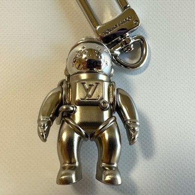louis vuitton astronaut