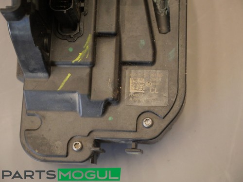 Actuador de bloqueo de pestillo de puerta delantera izquierda Lincoln Navigator 2018-2019 OEM - Imagen 6 de 7