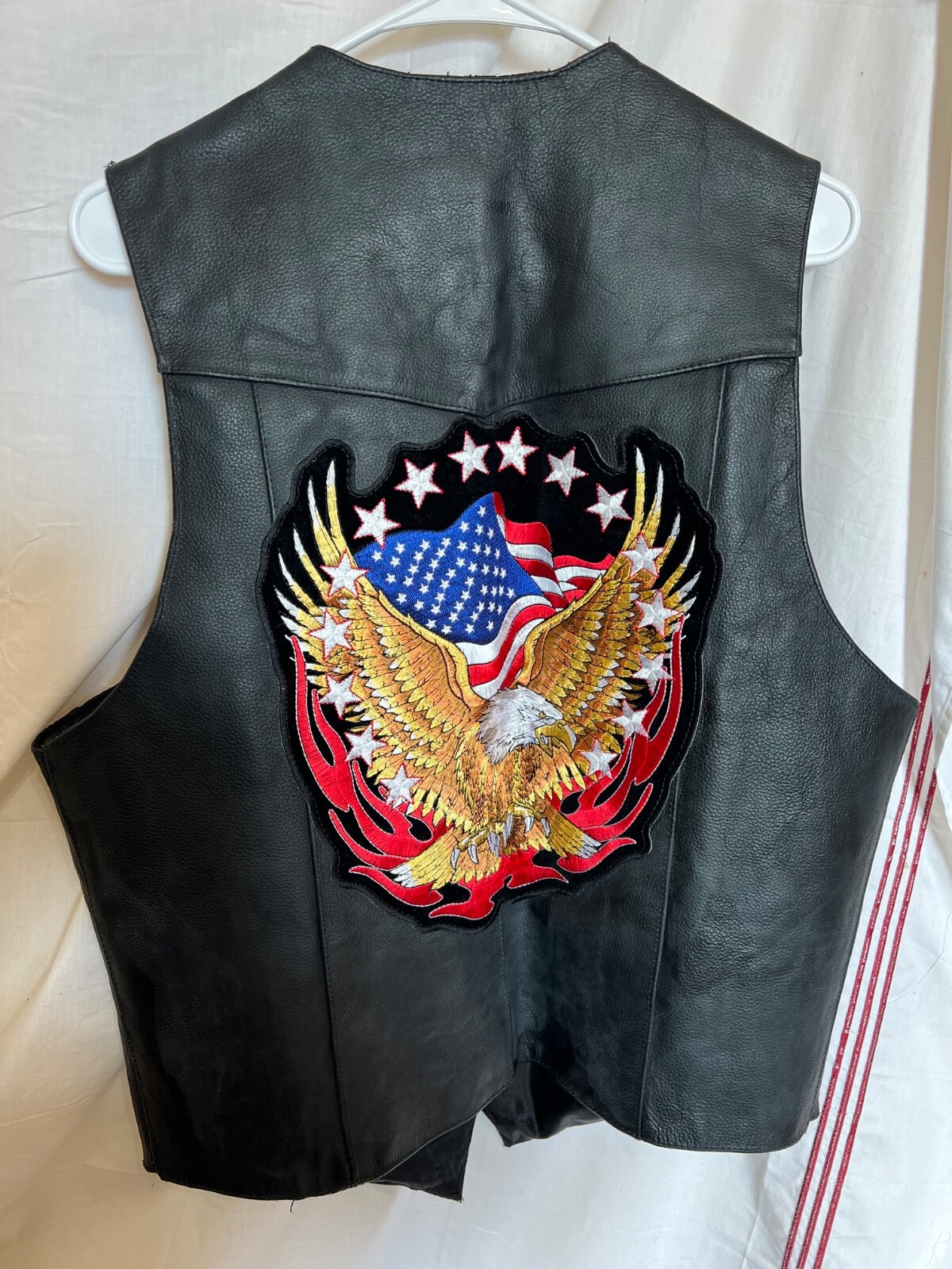 mens solid leather vest 3 pockets embroidered pat… - image 2