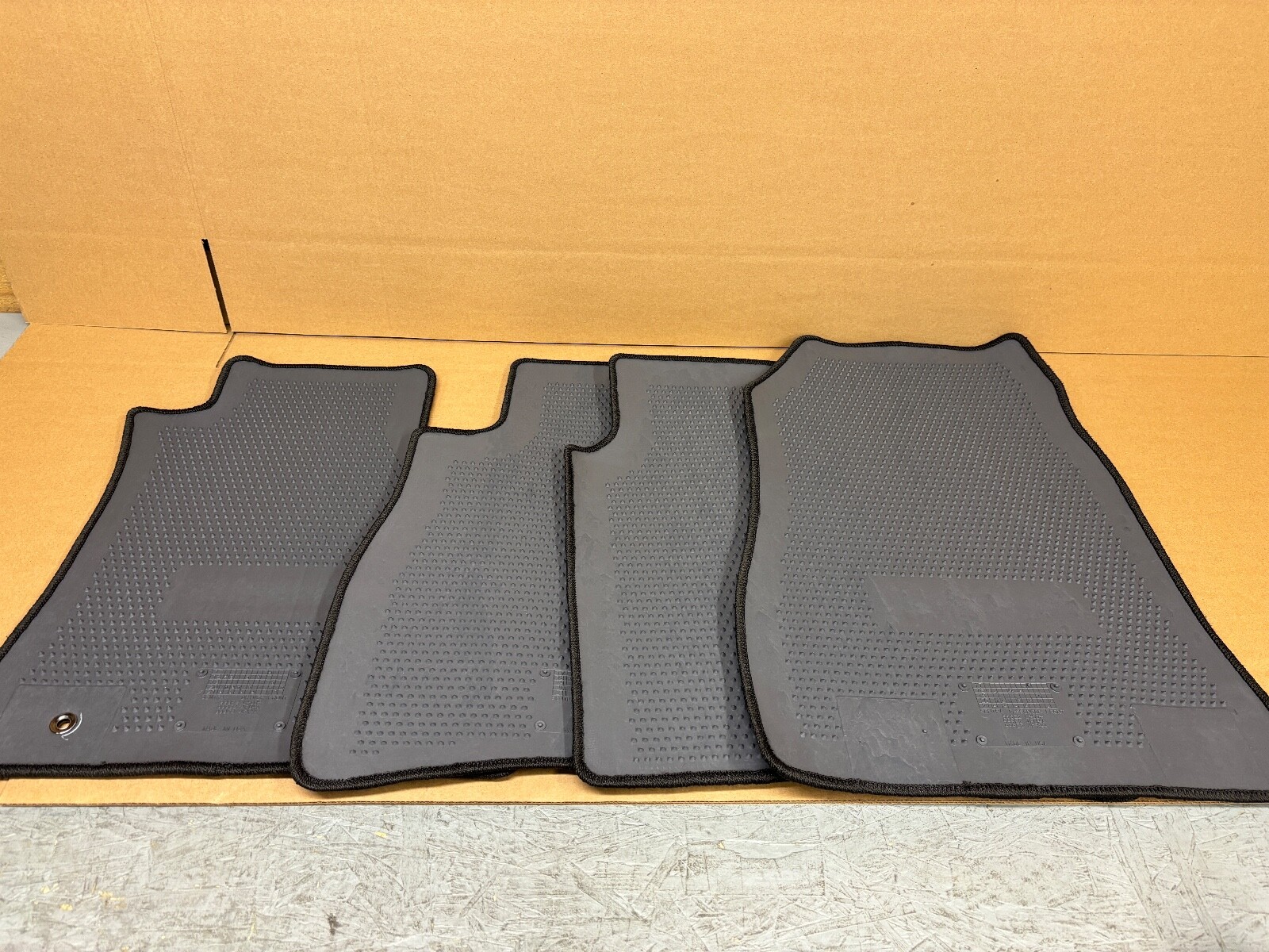 NEW Genuine OEM Nissan Sentra 1320 Black Carpet Floor Mat 4 pc Set