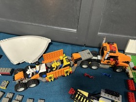 Lego Xtreme Stunts Lot: Island 6740 tower,6739,6736,6737 + pieces & minifigure