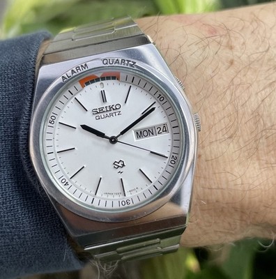 Seiko Alarm Quartz 7223-6010 Vintage Uhr   Top Zustand   GLAS NEU   Funktion