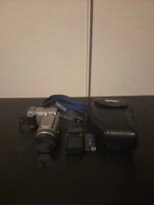 Sony Cyber-Shot DSC-F707 Digital Camera w/ Battery, Charger, Case, etc TESTED