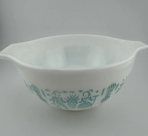 Vintage Pyrex Amish Butterprint Turquoise/White 1 1/2 Pint Cinderella Bowl #441